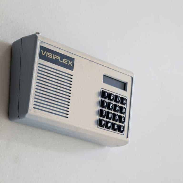 Digital Alarm Controller - VS1810 - Image 4